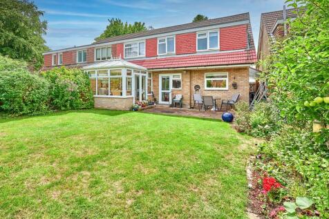 Rear Garden Parsonage.jpg