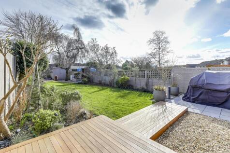 Large Rear Garden