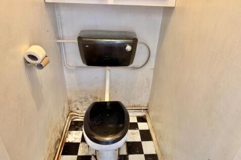 Downstairs Cloakroom