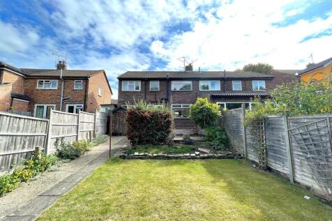 Rear Garden 5.jpg