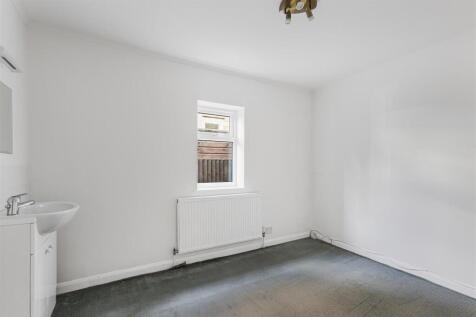 Study/Bedroom 5