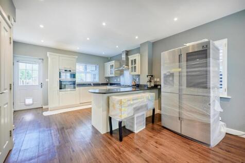 Large Open Plan Living Area