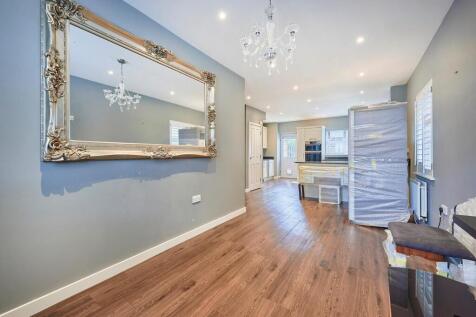 Large Open Plan Living Area