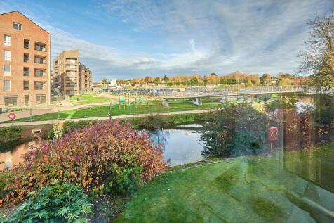 Rear Gardens and Riverside