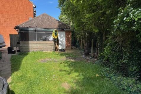 Side Garden Left Hand Side