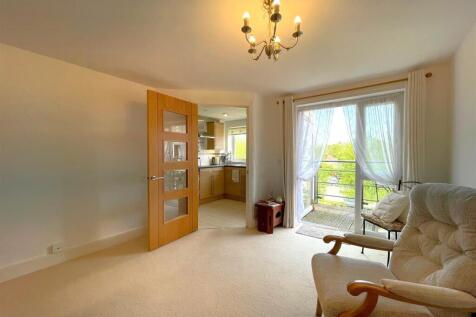 Sitting/Dining Room