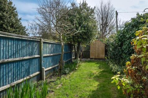 Island Wall, Whitstable