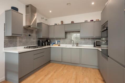 Oystergate Apartments, Wraik Hill