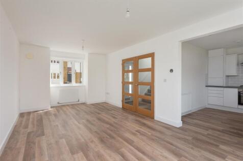 Lower Road, Teynham, Sittingbourne