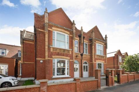 Leander Court, Graystone Road