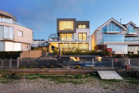 Admiralty Walk, Seasalter, Whitstable