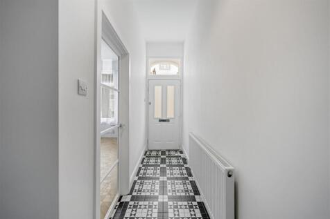 Whittington Road, London