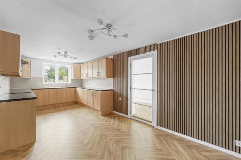 Whittington Road, London