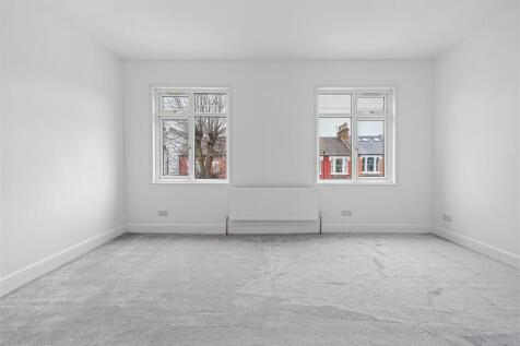 Whittington Road, London