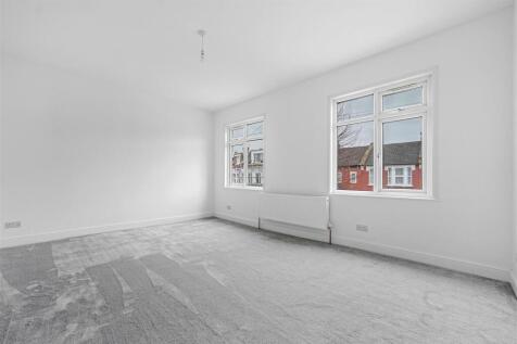 Whittington Road, London