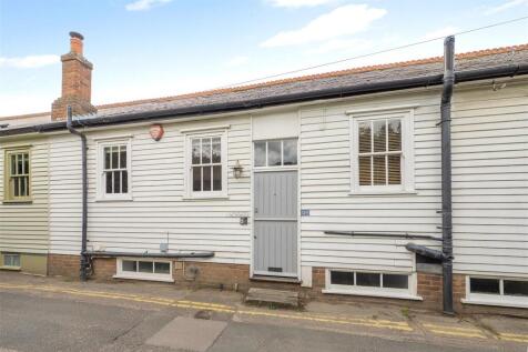 Island Wall, Whitstable
