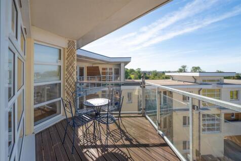 Carlton Court, The Bridge Approach, Whitstable