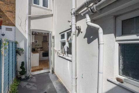 West Cliff, Whitstable