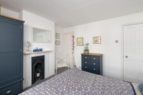 Island Wall, Whitstable