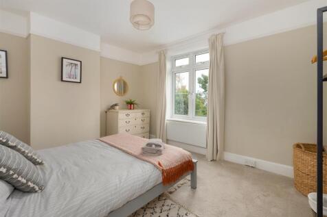 Island Wall, Whitstable