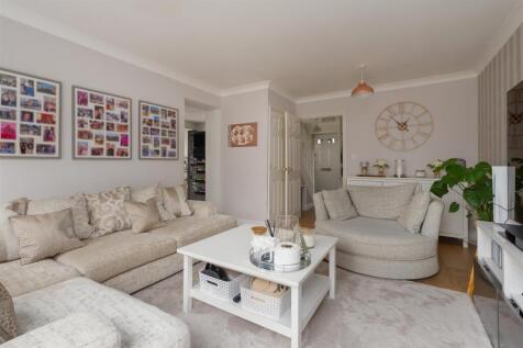 Emelina Way, Whitstable