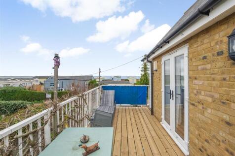 Island Wall, Whitstable