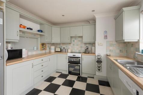 Island Wall, Whitstable