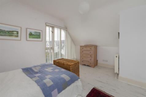 Island Wall, Whitstable