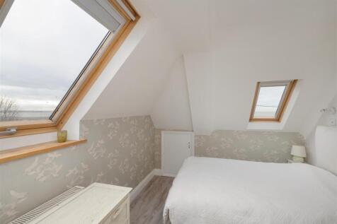 Island Wall, Whitstable