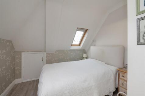 Island Wall, Whitstable