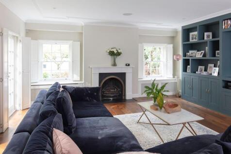 lounge 1.jpg