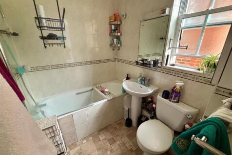 bath 2.jpg