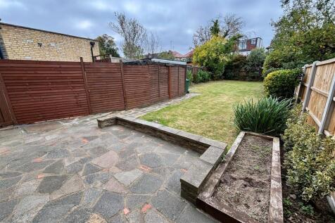 Rear Garden 1.jpg