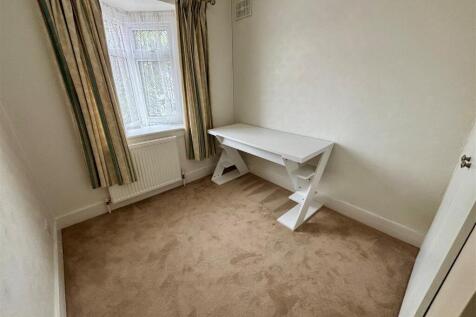 Small Bedroom.jpg