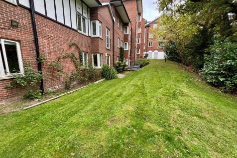 Estate Garden pic3.jpg