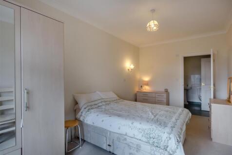 8637659-interior06.jpg