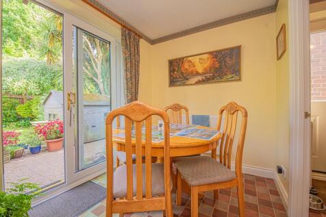 BREAKFAST ROOM
