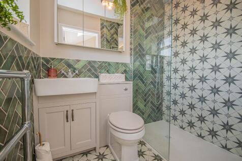 Shower Ensuite