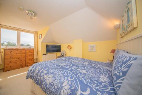 1ST FLOOR BEDROOM