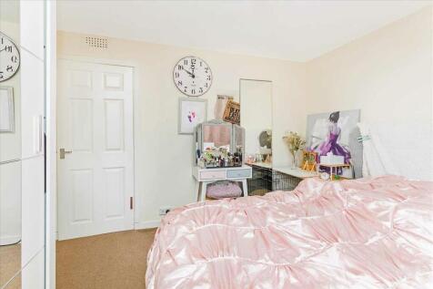 Bedroom One (2)