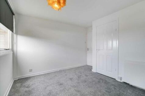 Bedroom One (2)