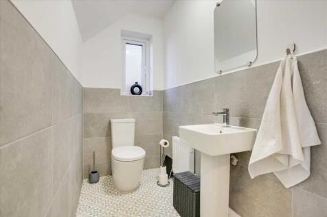Lower Level WC