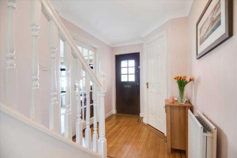 Entrance Hallway (2)