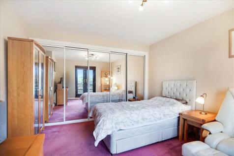 Bedroom One (2)