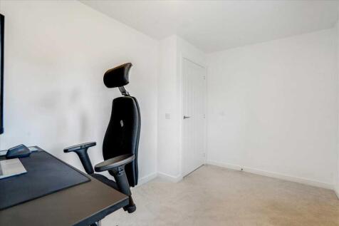 Bedroom Three (2)