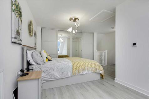 Bedroom One (2)