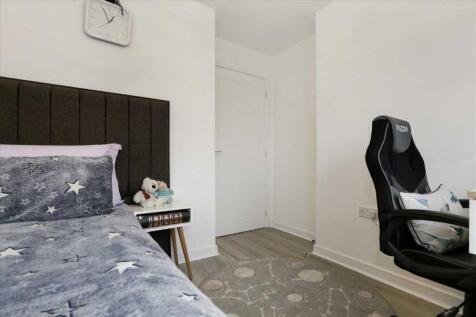 Bedroom Three (2)