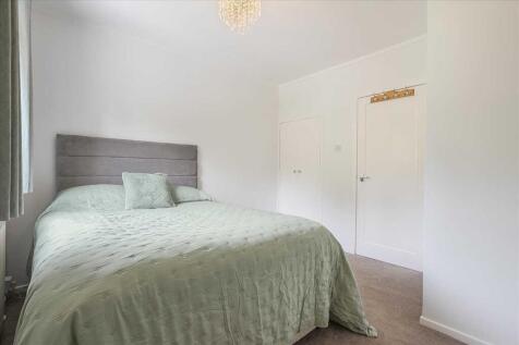 Bedroom Three (2)