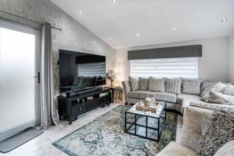 Family Room (1)