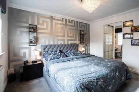 Bedroom One (2)